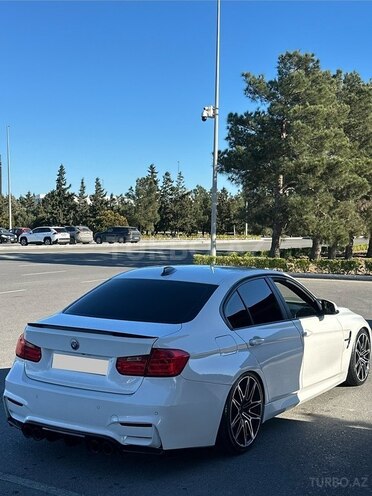 BMW 330-2