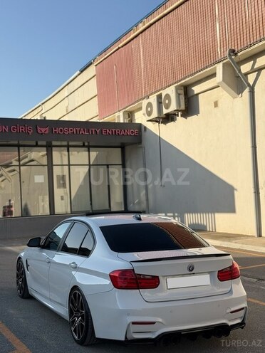 BMW 330-7