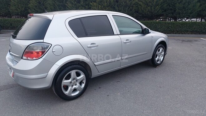 Opel Astra 2008, 272,300 km - 1.4 l - Şəki