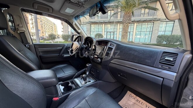Mitsubishi Pajero 2016, 128,000 km - 3.8 l - Bakı