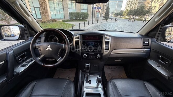 Mitsubishi Pajero 2016, 128,000 km - 3.8 l - Bakı