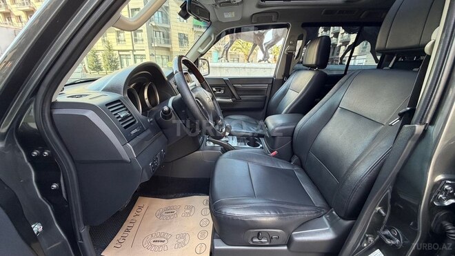 Mitsubishi Pajero 2016, 128,000 km - 3.8 l - Bakı