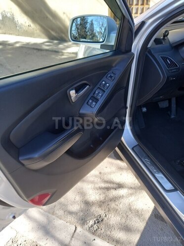 Hyundai ix35 2010, 175,000 km - 2.0 l - Gəncə