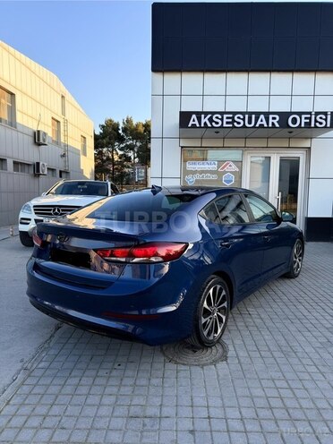 Hyundai Elantra 2018, 209,000 km - 2.0 л - Bakı