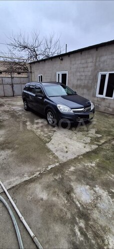 Opel Astra 2009, 280,000 km - 1.4 l - Quba