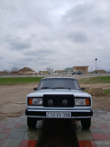 LADA (VAZ) 2107-1