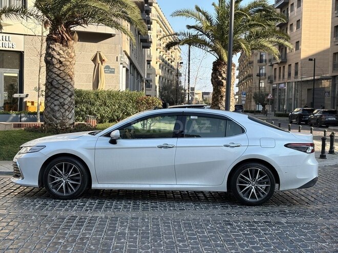 Toyota Camry 2023, 15,786 km - 2.5 l - Bakı