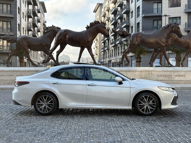 Toyota Camry 2023, 15,786 km - 2.5 l - Bakı