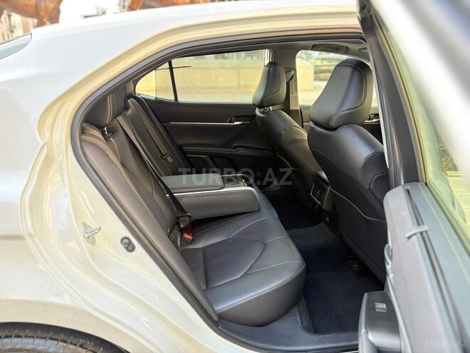 Toyota Camry 2023, 15,786 km - 2.5 l - Bakı