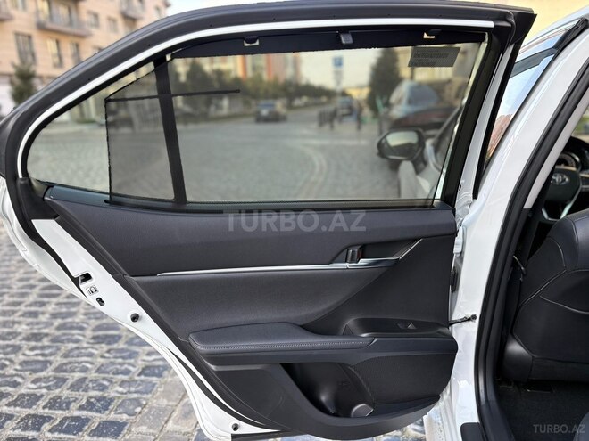 Toyota Camry 2023, 15,786 km - 2.5 l - Bakı