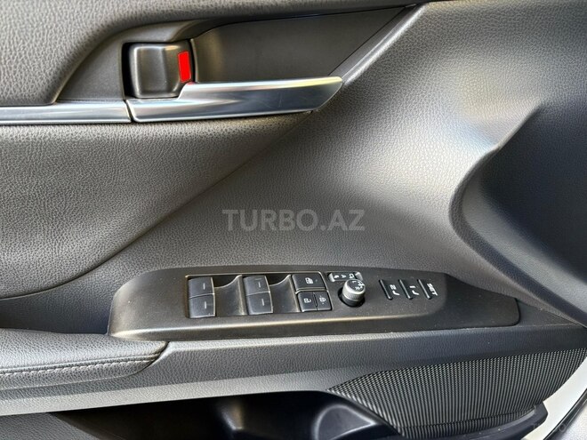 Toyota Camry 2023, 15,786 km - 2.5 l - Bakı