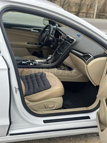 Ford Fusion (North America) 2013, 269,000 km - 1.6 l - Kürdəmir