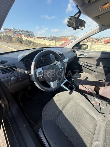 Opel Astra 2009, 214,000 km - 1.4 l - Bakı