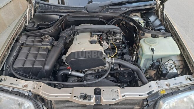 Mercedes C 230 1998, 258,000 km - 2.3 л - Bakı