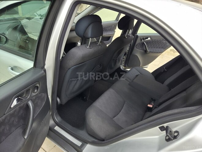 Mercedes C 200 2001, 350,000 km - 2.0 l - Sumqayıt