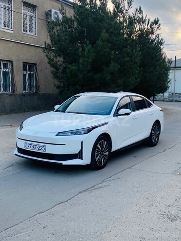 Changan Qiyuan A05 2025, 18,700 km - 1.5 л - Bakı