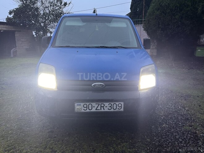 Ford Tourneo Connect-1