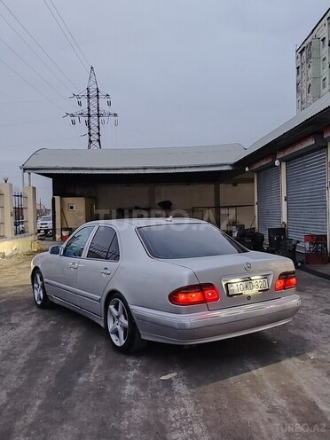 Mercedes E 320 2000, 382,000 km - 3.2 l - Gəncə