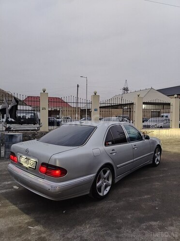 Mercedes E 320 2000, 382,000 km - 3.2 l - Gəncə