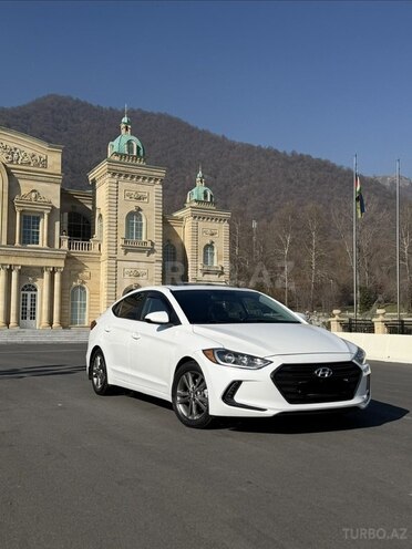 Hyundai Elantra 2018, 68,000 km - 2.0 л - Qəbələ
