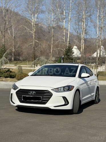 Hyundai Elantra 2018, 68,000 km - 2.0 л - Qəbələ