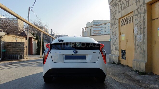 Toyota Prius 2017, 210,000 km - 1.8 l - Bakı