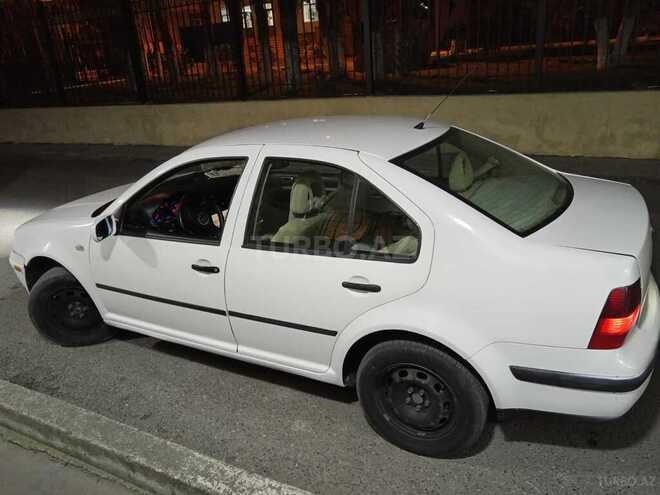 Volkswagen Bora 2001, 273,553 km - 2.0 l - Bakı
