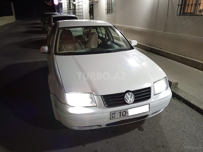 Volkswagen Bora 2001, 273,553 km - 2.0 l - Bakı