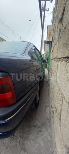 Opel Vectra-4