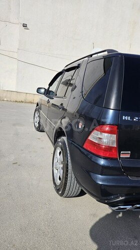 Mercedes ML 270-5