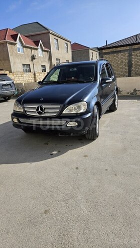 Mercedes ML 270-1