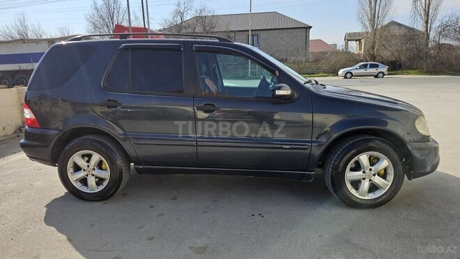 Mercedes ML 270-6