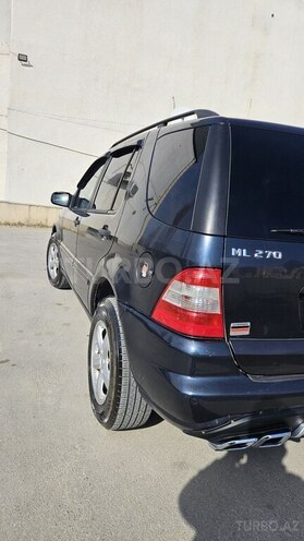 Mercedes ML 270-8
