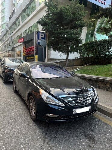 Hyundai Sonata-3