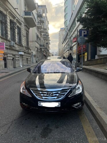 Hyundai Sonata-6