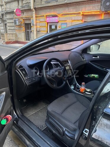 Hyundai Sonata-8
