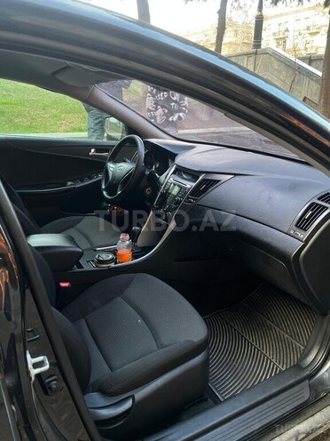 Hyundai Sonata-7