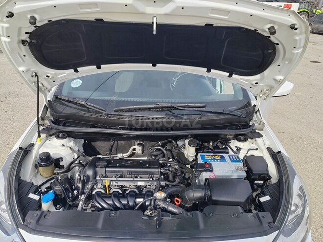 Hyundai Accent 2014, 185,000 km - 1.4 л - Quba