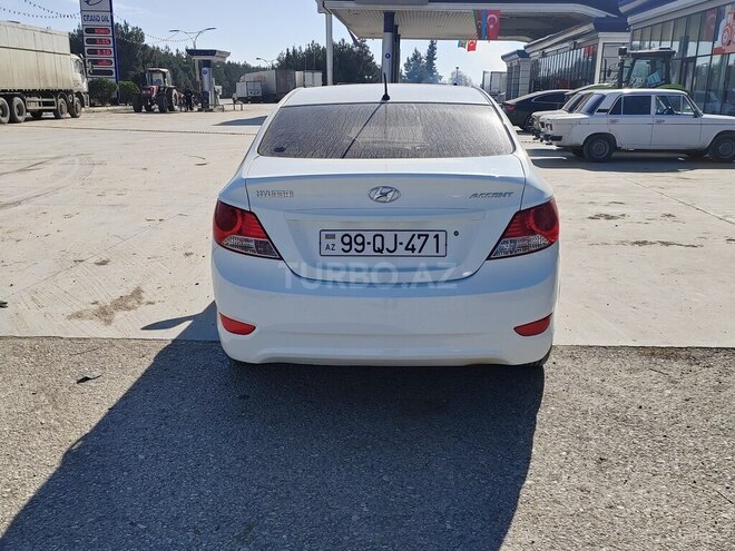 Hyundai Accent 2014, 185,000 km - 1.4 л - Quba