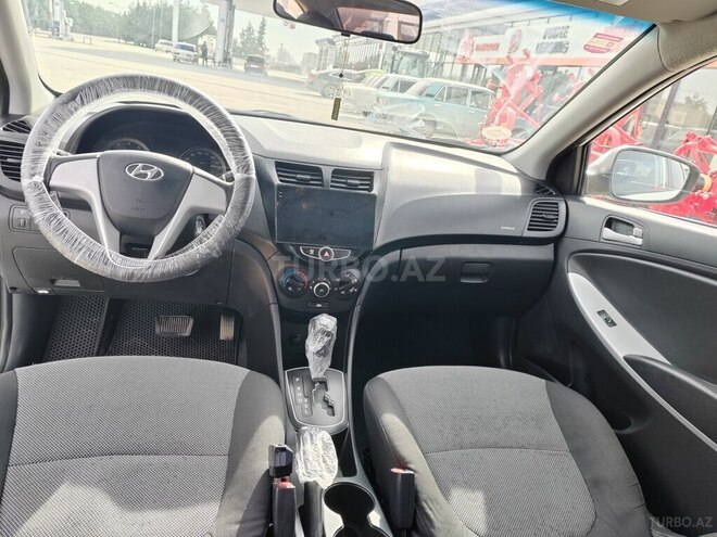 Hyundai Accent 2014, 185,000 km - 1.4 л - Quba