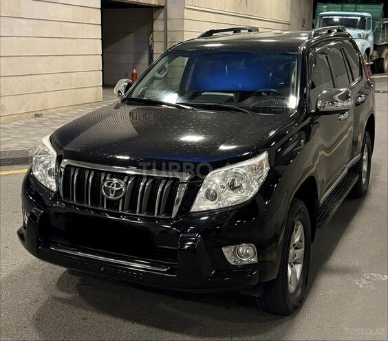 Toyota Land Cruiser Prado 2011, 220,000 km - 2.7 л - Bakı