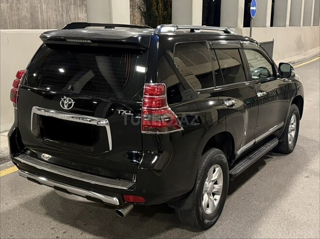 Toyota Land Cruiser Prado 2011, 220,000 km - 2.7 л - Bakı