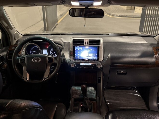 Toyota Land Cruiser Prado 2011, 220,000 km - 2.7 л - Bakı
