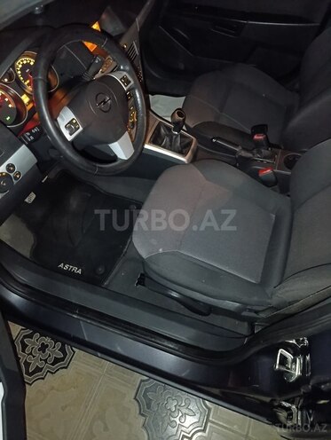 Opel Astra 2009, 200,800 km - 1.4 l - Gəncə