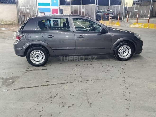 Opel Astra 2009, 200,800 km - 1.4 l - Gəncə