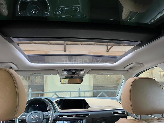 Hyundai Sonata-13