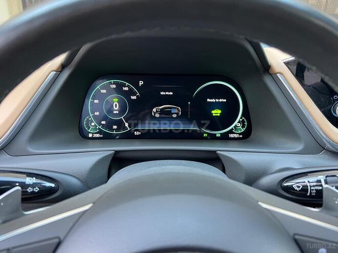 Hyundai Sonata-16