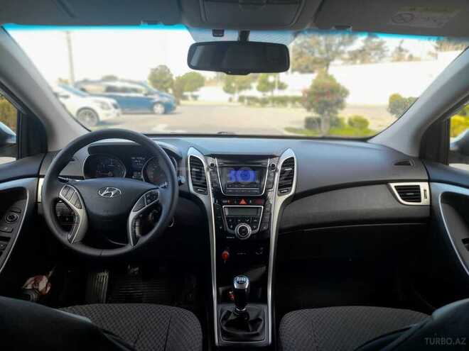 Hyundai i30-8