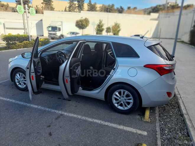 Hyundai i30-11