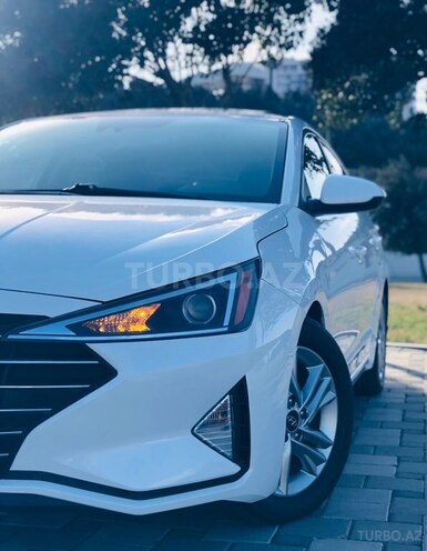 Hyundai Elantra 2019, 100,000 km - 2.0 l - Bakı